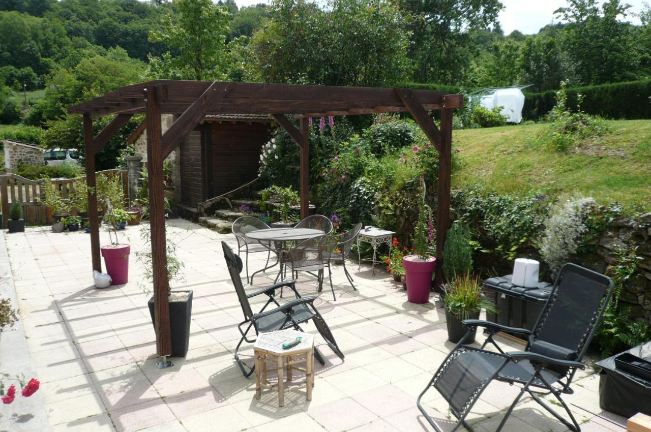 Le Petit Papillon Bed and Breakfast Eymoutiers  Exteriör bild