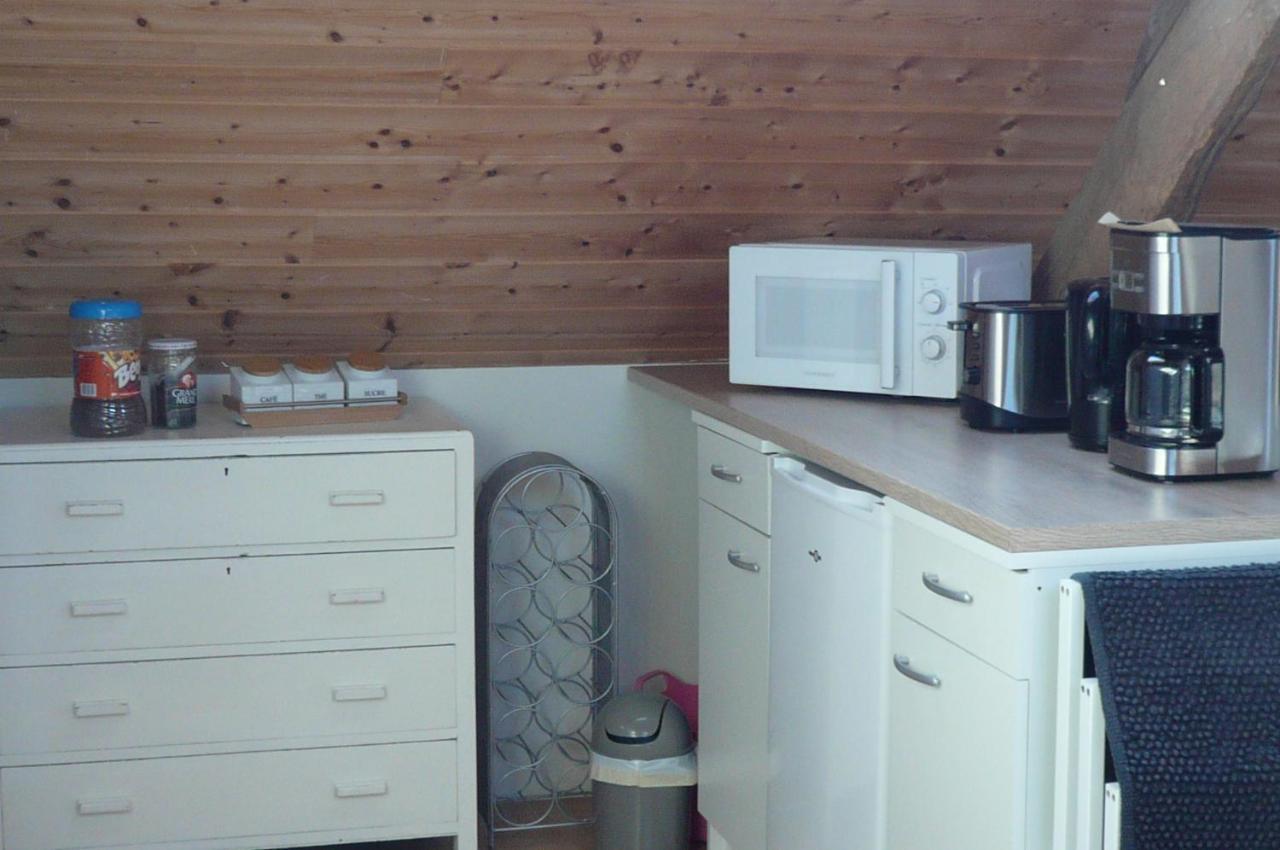Le Petit Papillon Bed and Breakfast Eymoutiers  Exteriör bild